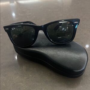 Ray-Ban Classic Black Sunglasses with Case